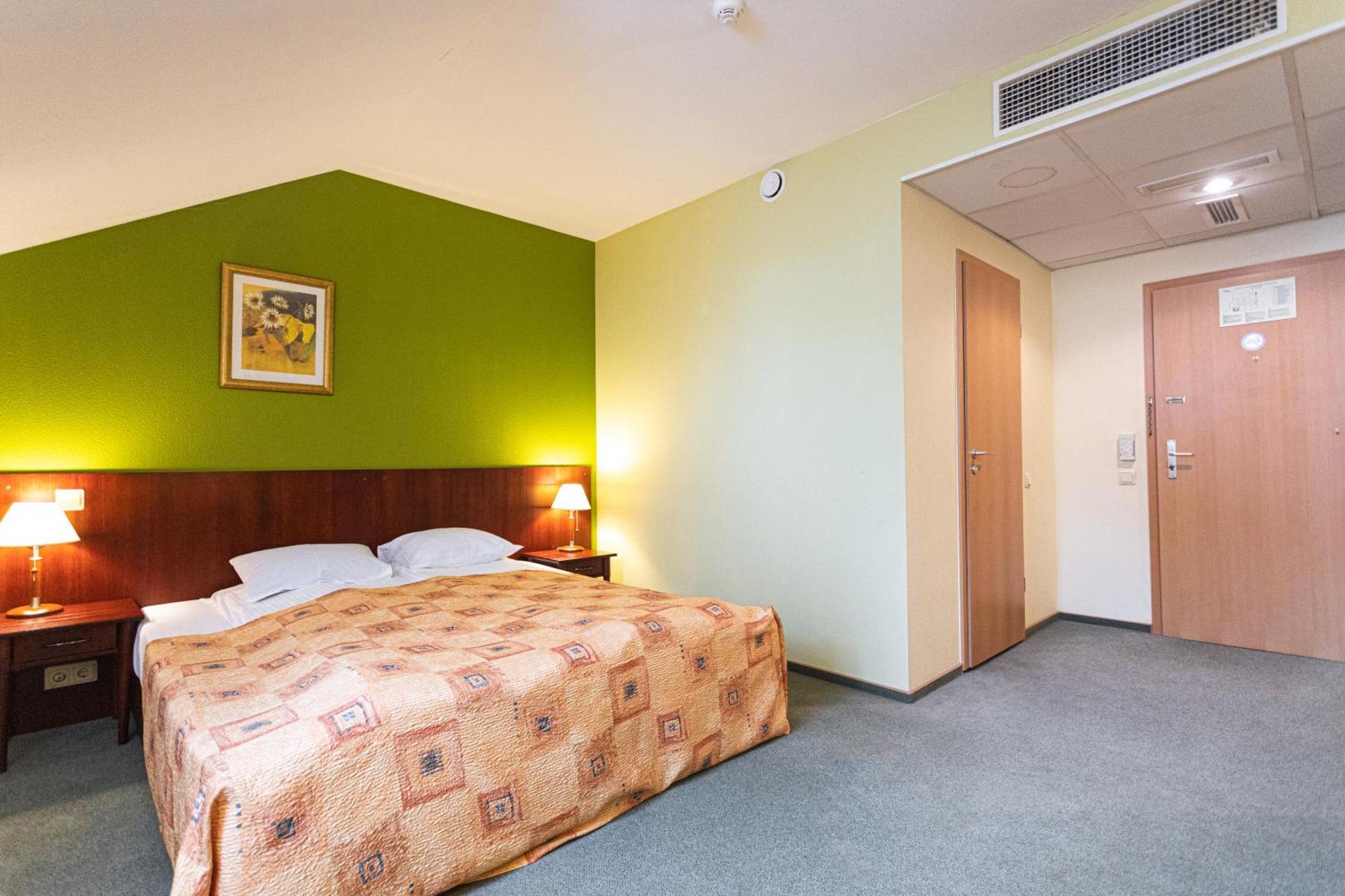 Good Stay Eiropa Hotel Economy Jūrkalne 외부 사진