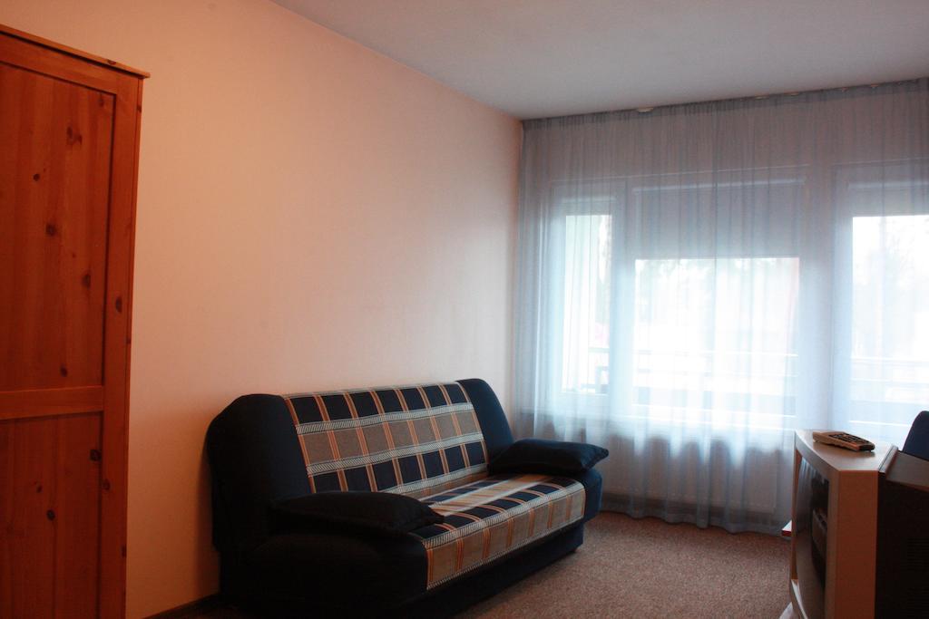 Good Stay Eiropa Hotel Economy Jūrkalne 객실 사진