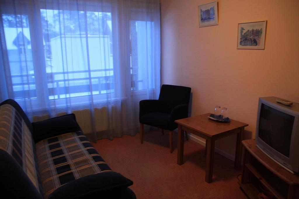 Good Stay Eiropa Hotel Economy Jūrkalne 객실 사진